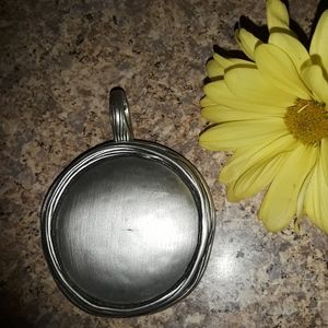 Premier Designs Pendant with Magnetic Clasp